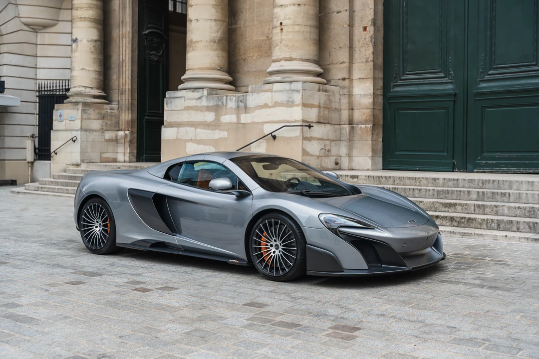 2017 McLaren 675LT Spider - Image 17 of 31
