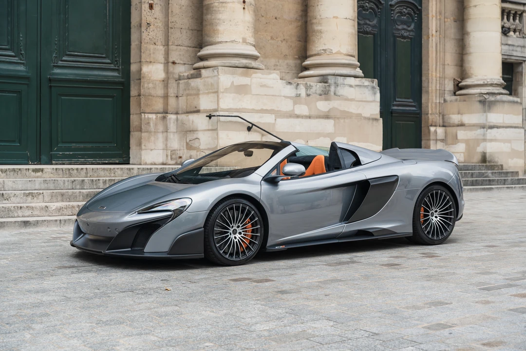 2017 McLaren 675LT Spider - Image 18 of 31