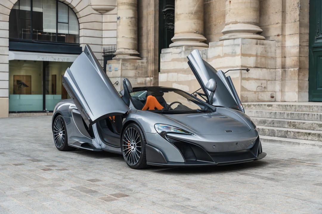 2017 McLaren 675LT Spider - Image 31 of 31