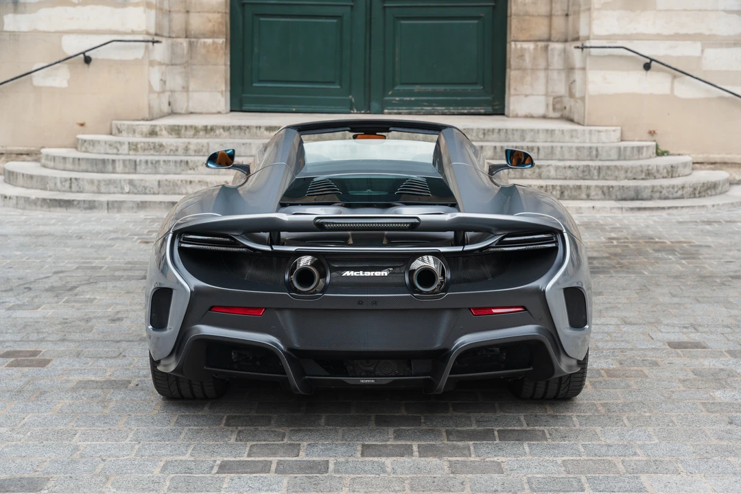 2017 McLaren 675LT Spider - Image 6 of 31