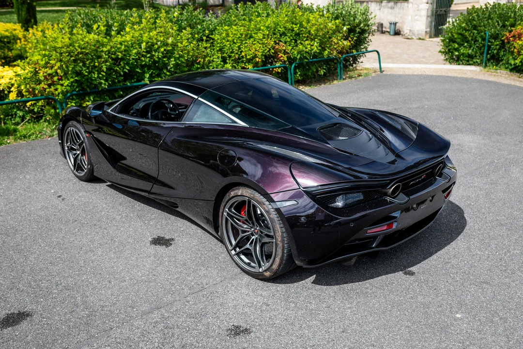 2017 McLaren 720S - Image 12 of 31