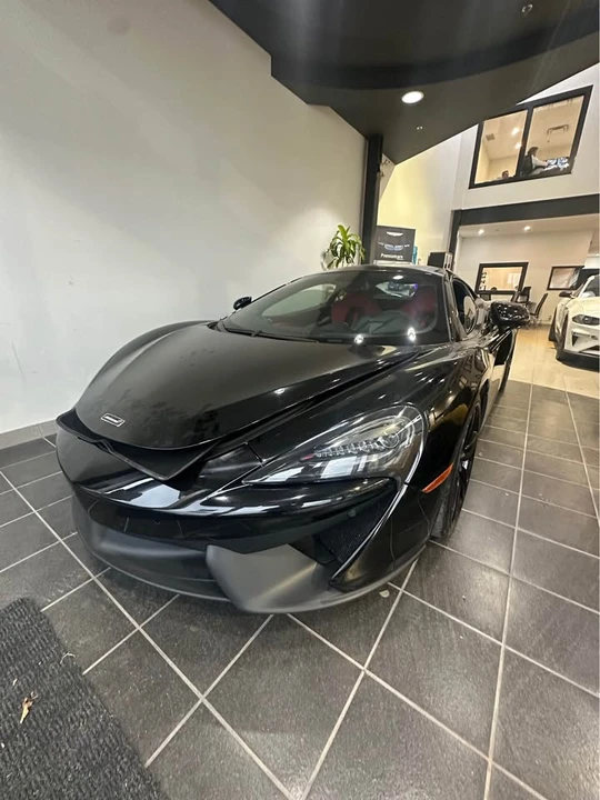 2017 McLaren 570S - Image 2 of 14