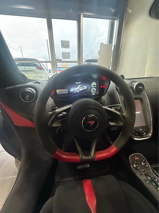 2017 McLaren 570S - Image 6 of 14