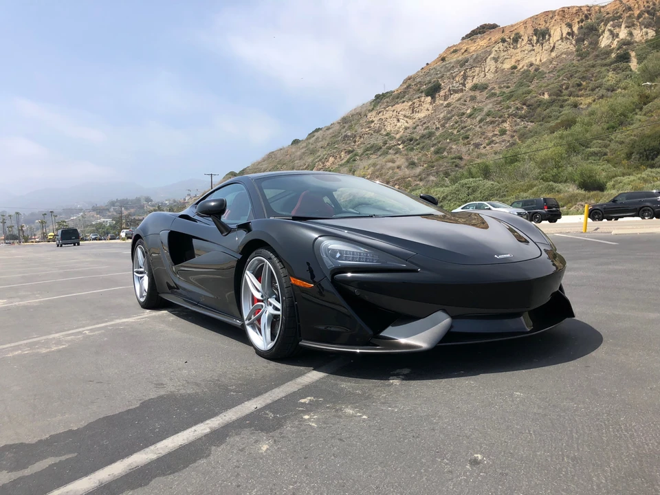 2017 McLaren 570S - Image 2 of 2