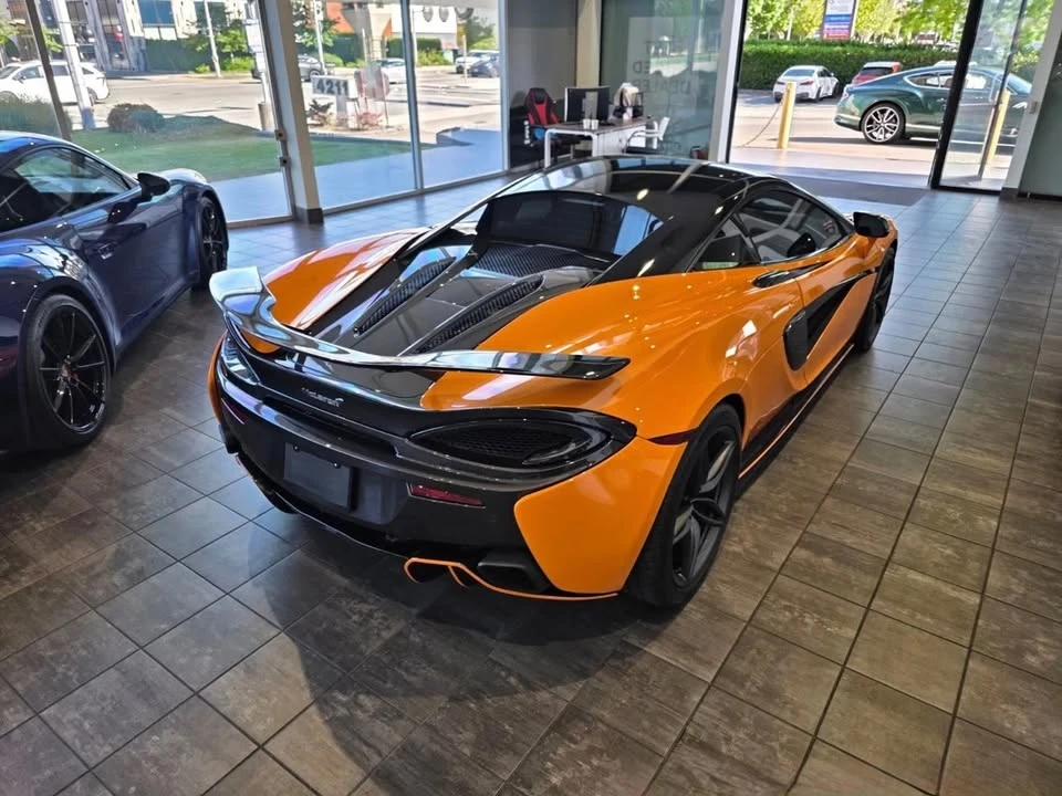 2017 McLaren 570S - Image 6 of 15