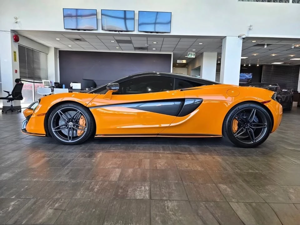 2017 McLaren 570S - Image 4 of 15