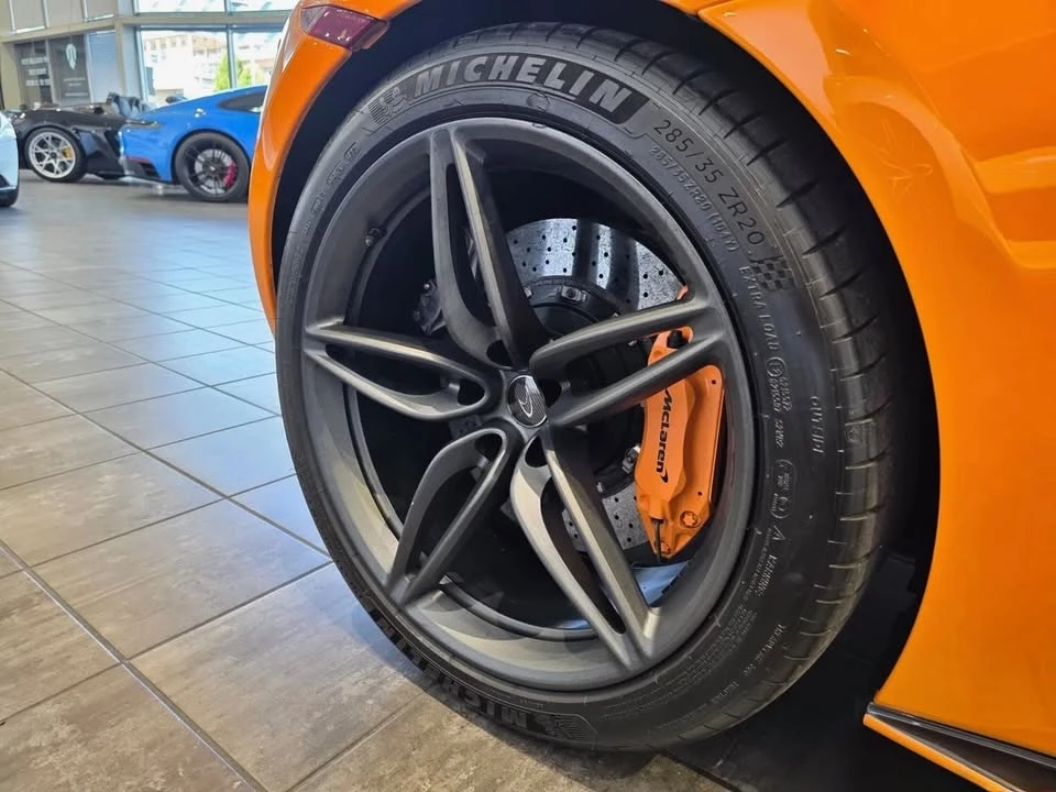 2017 McLaren 570S - Image 9 of 15