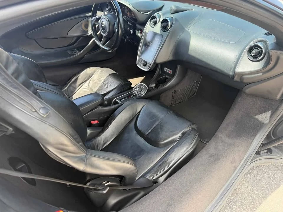 2017 McLaren 570S - Image 13 of 20