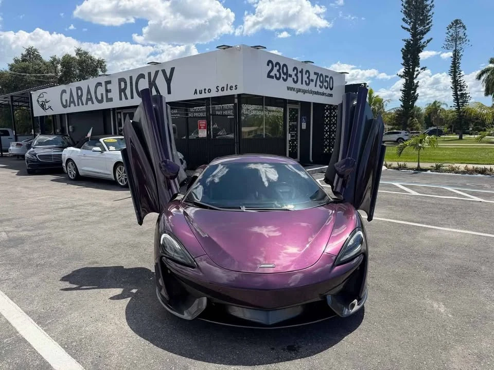 2017 McLaren 570S - Image 9 of 20