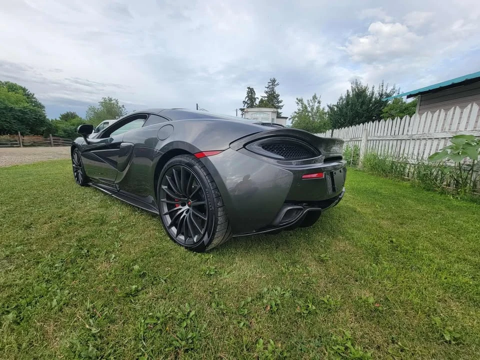 2017 McLaren 570GT - Image 12 of 14
