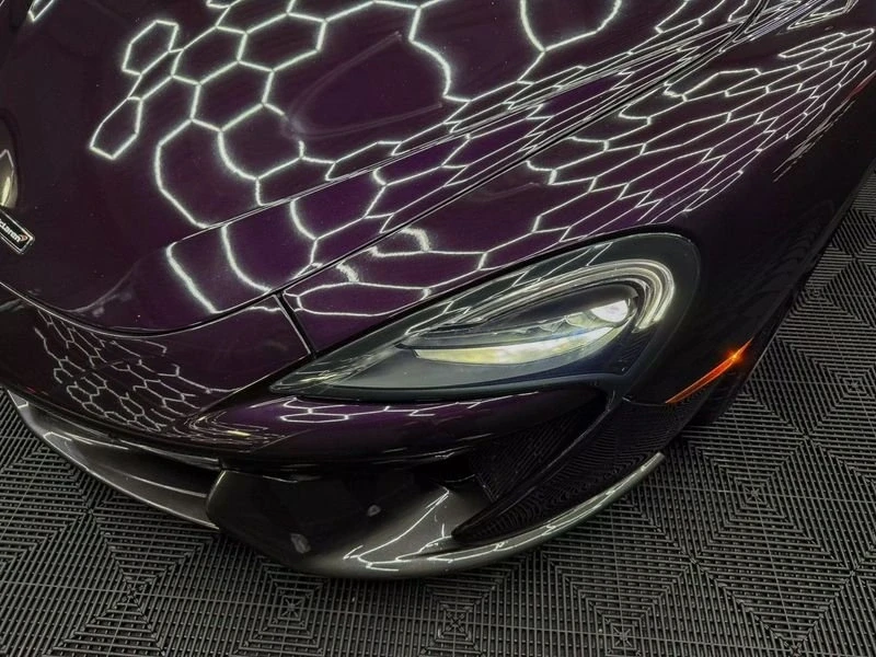 2017 McLaren 570GT - Image 10 of 19