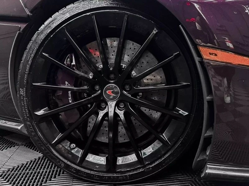 2017 McLaren 570GT - Image 13 of 19