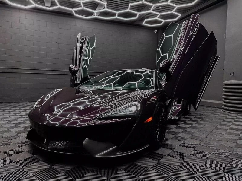 2017 McLaren 570GT - Image 7 of 19