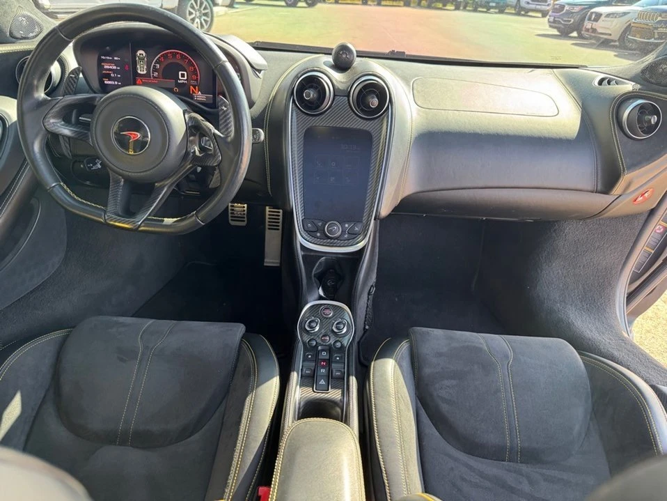 2017 McLaren 570GT - Image 12 of 20
