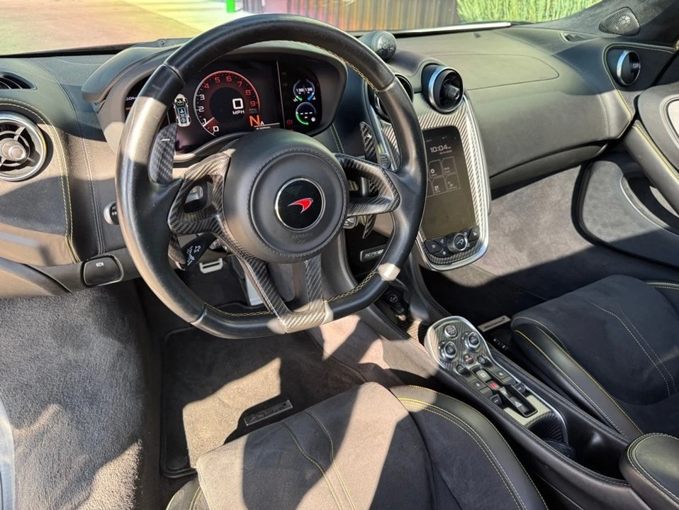 2017 McLaren 570GT - Image 11 of 20