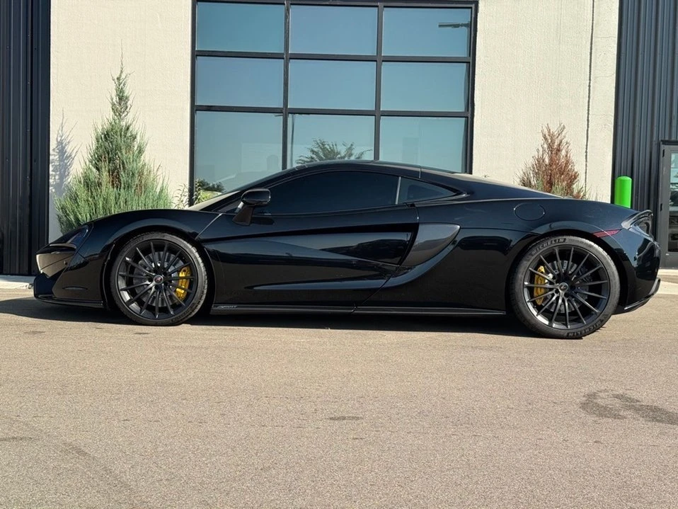 2017 McLaren 570GT - Image 3 of 20