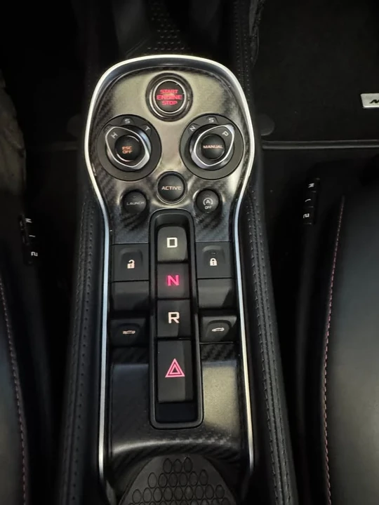 2017 McLaren 570GT - Image 10 of 13
