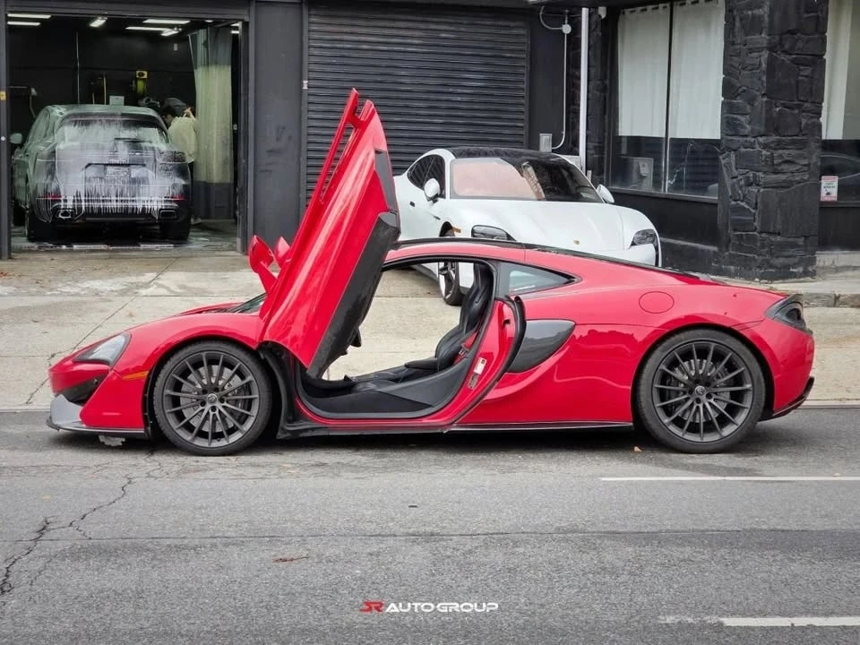 2017 McLaren 570GT - Image 4 of 20