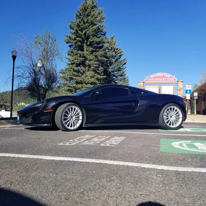 2017 McLaren 570GT - Image 3 of 20