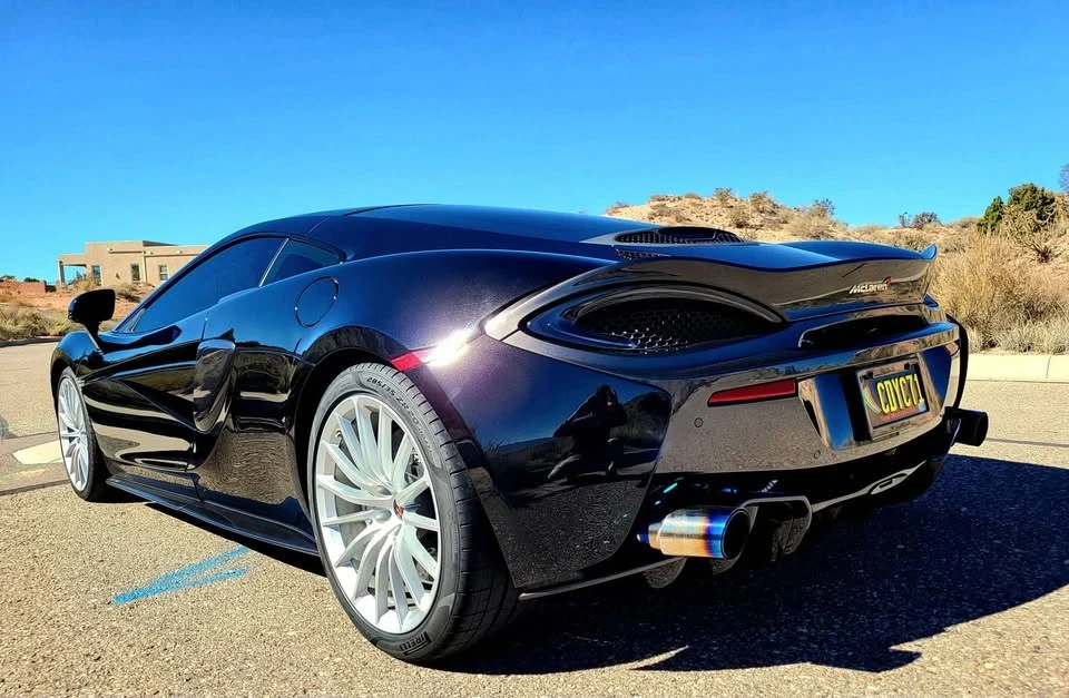 2017 McLaren 570GT - Image 11 of 20