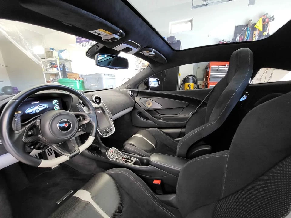 2017 McLaren 570GT - Image 17 of 19