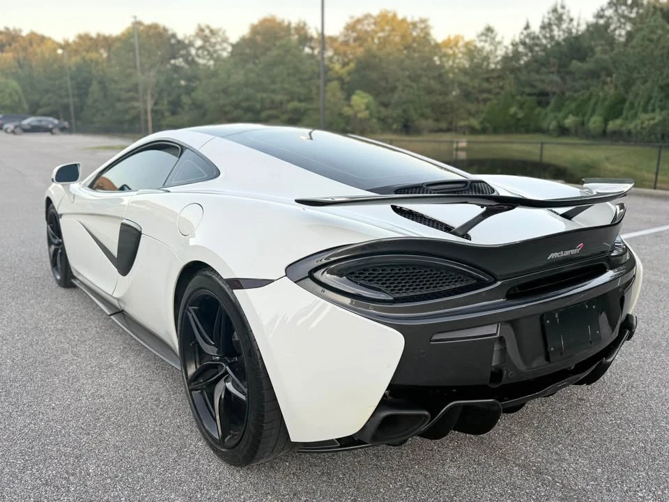 2017 McLaren 570GT - Image 18 of 20