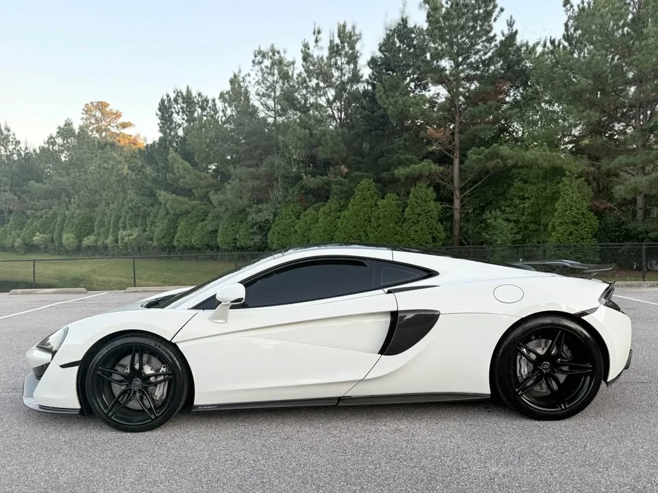 2017 McLaren 570GT - Image 19 of 20