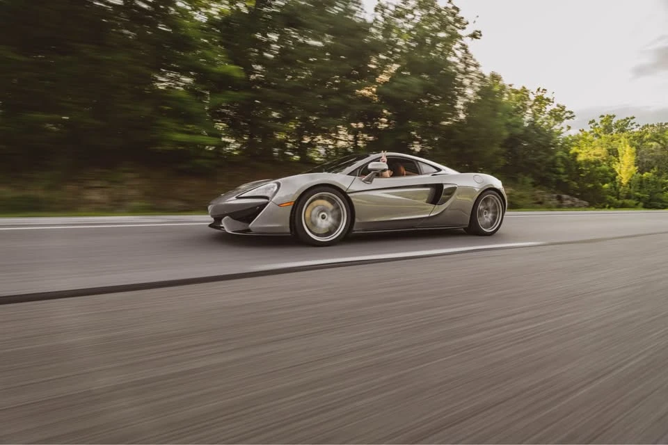 2017 McLaren 570GT - Image 14 of 15