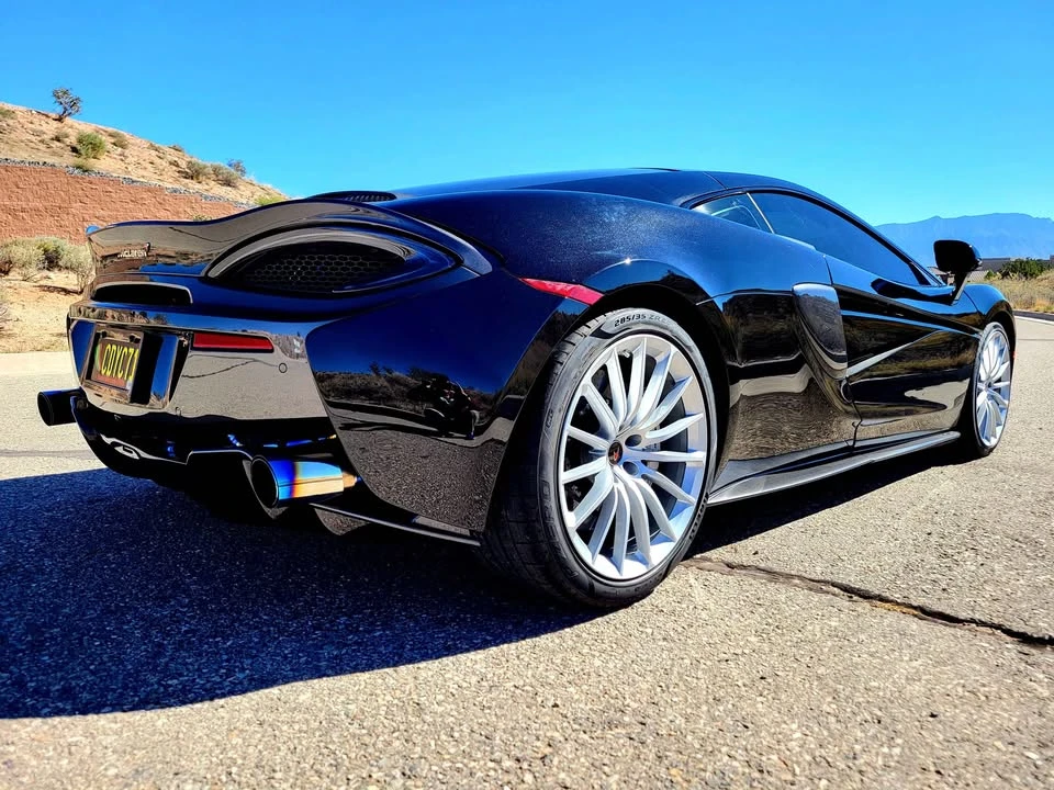 2017 McLaren 570GT - Image 15 of 19