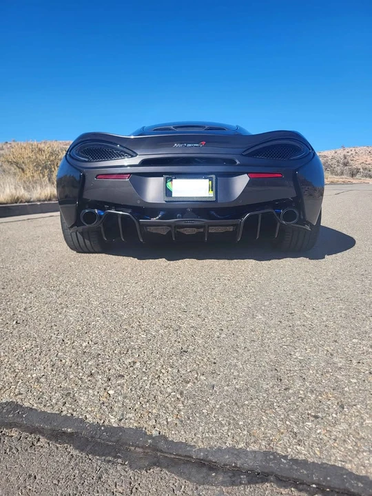 2017 McLaren 570GT - Image 5 of 17