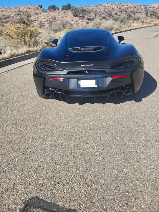 2017 McLaren 570GT - Image 7 of 18