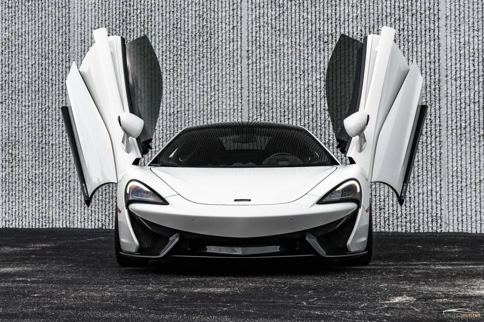 2017 McLaren 570GT - Image 7 of 20