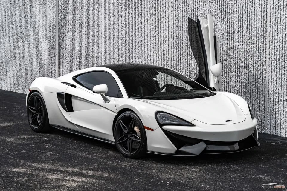 2017 McLaren 570GT - Image 10 of 20