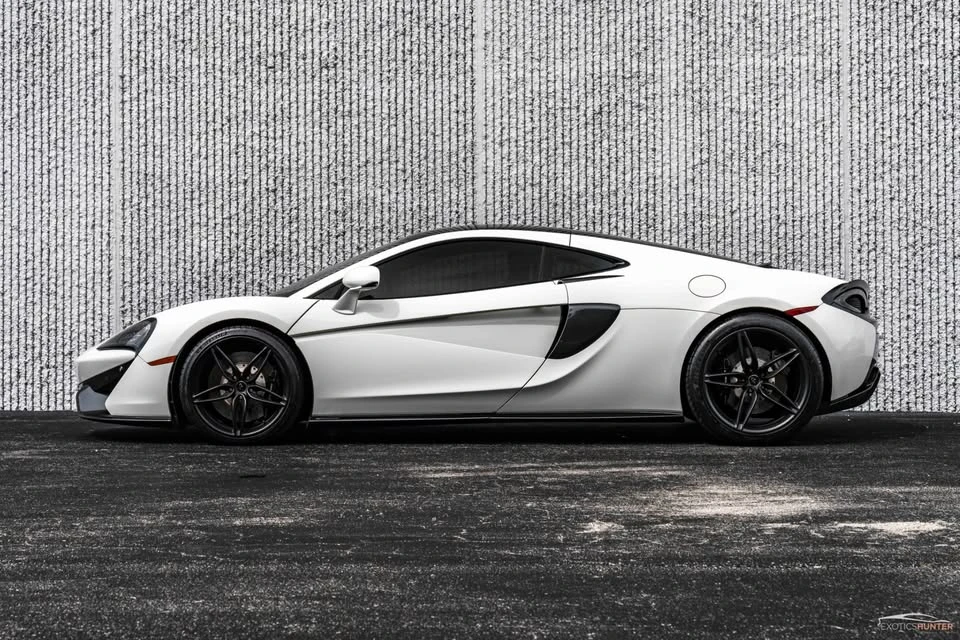2017 McLaren 570GT - Image 6 of 20