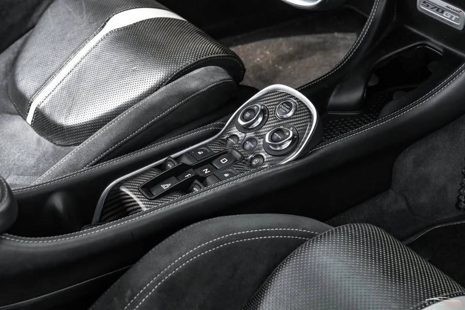 2017 McLaren 570GT - Image 15 of 20