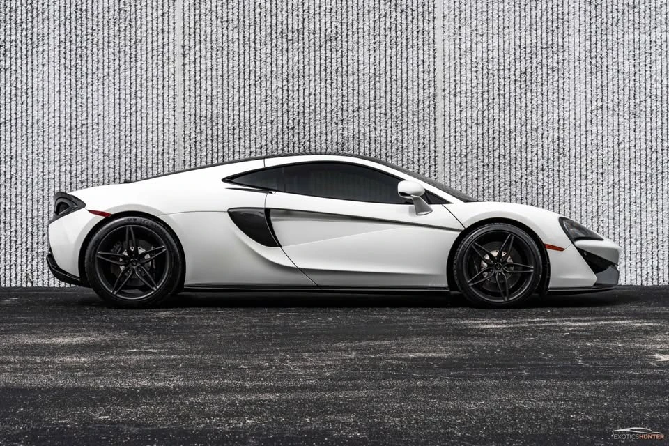 2017 McLaren 570GT - Image 2 of 20