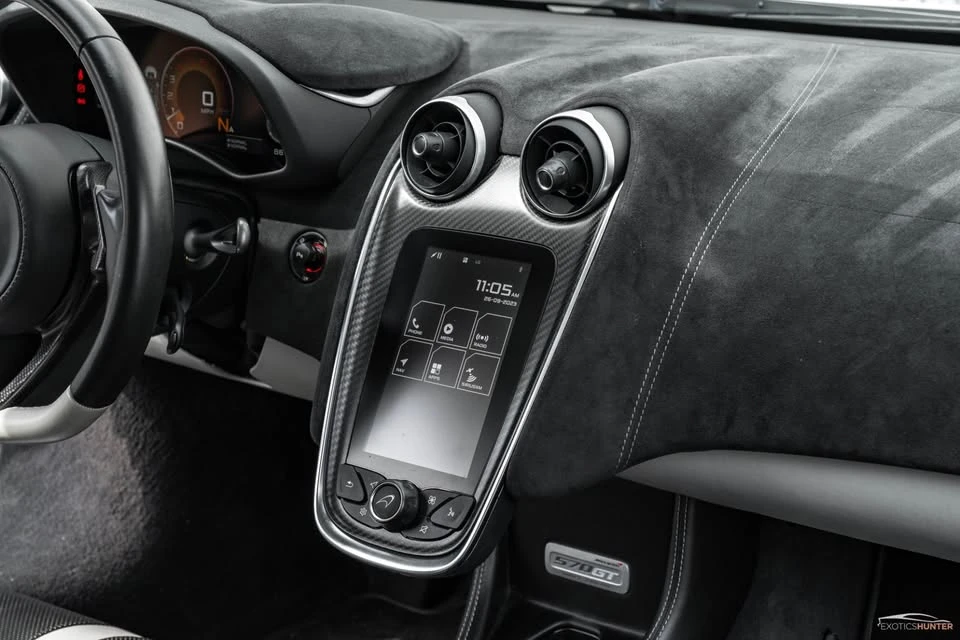 2017 McLaren 570GT - Image 13 of 20