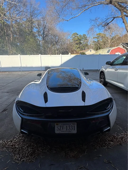 2017 McLaren 570GT - Image 5 of 15