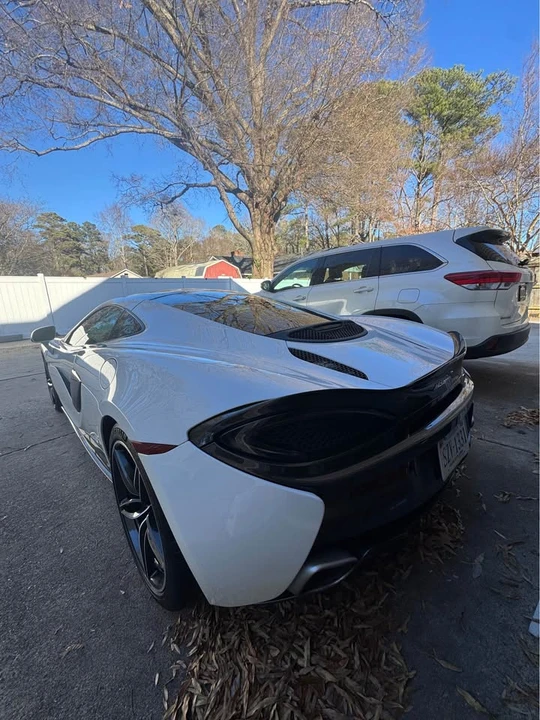 2017 McLaren 570GT - Image 6 of 15