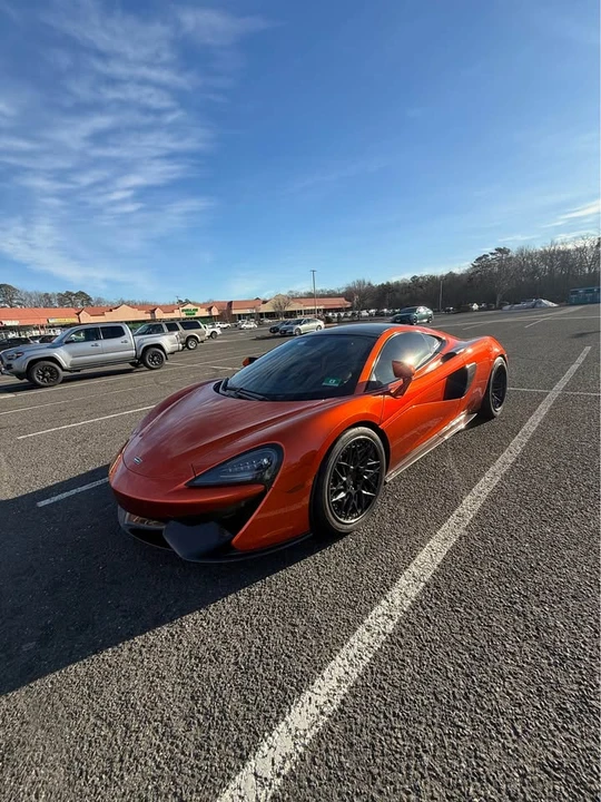 2017 McLaren 570GT - Image 6 of 6