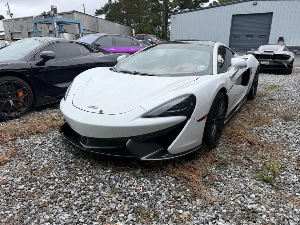 2017 McLaren 570GT - Image 7 of 9