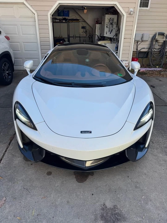 2017 McLaren 570GT - Image 15 of 15