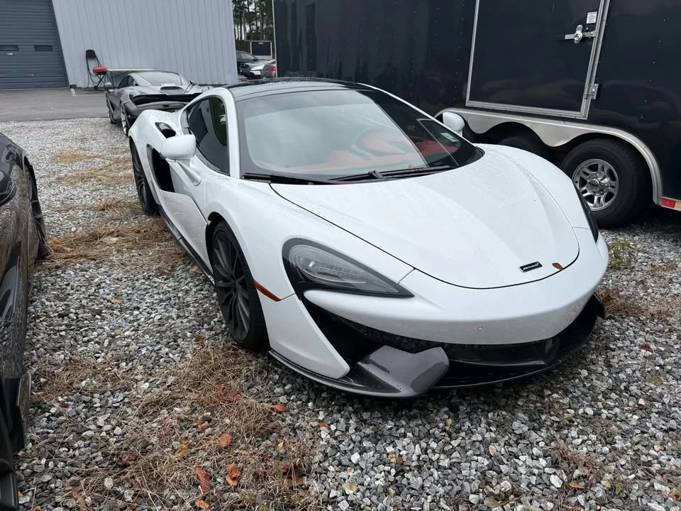 2017 McLaren 570GT - Image 4 of 9