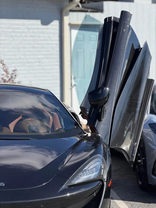 2017 McLaren 570GT - Image 3 of 8
