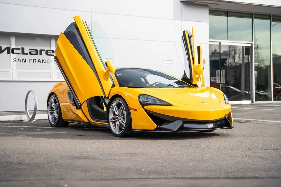 2017 McLaren 570GT - Image 16 of 20