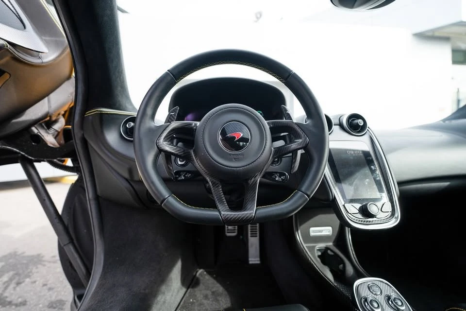 2017 McLaren 570GT - Image 17 of 20