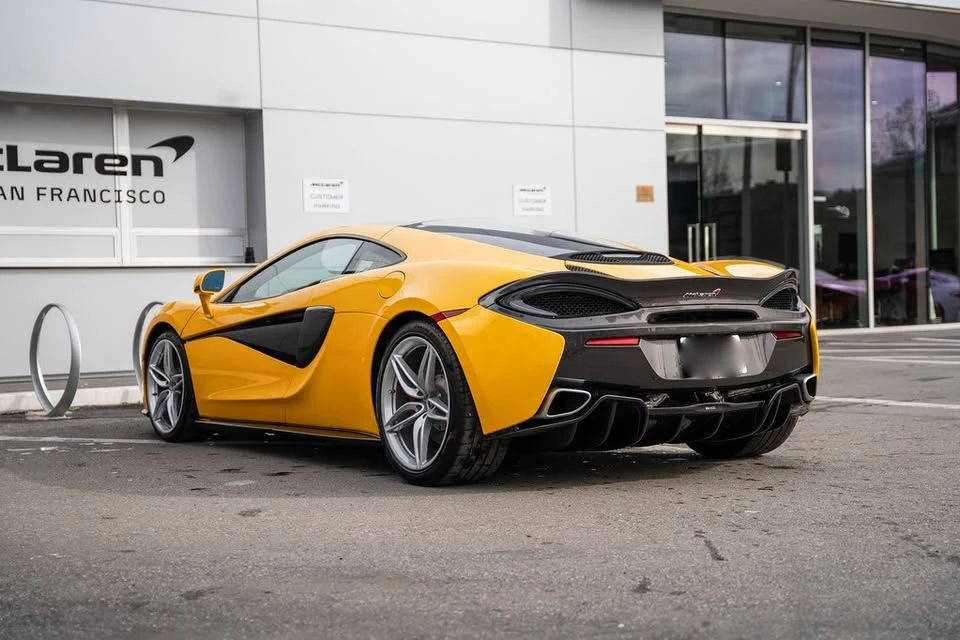 2017 McLaren 570GT - Image 6 of 20