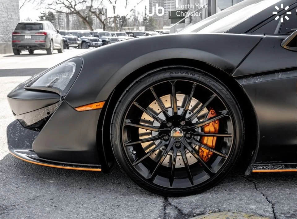 2017 McLaren 570GT - Image 9 of 20