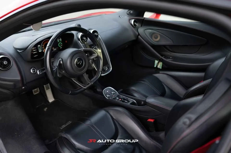 2017 McLaren 570GT - Image 12 of 16