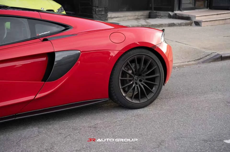 2017 McLaren 570GT - Image 7 of 16